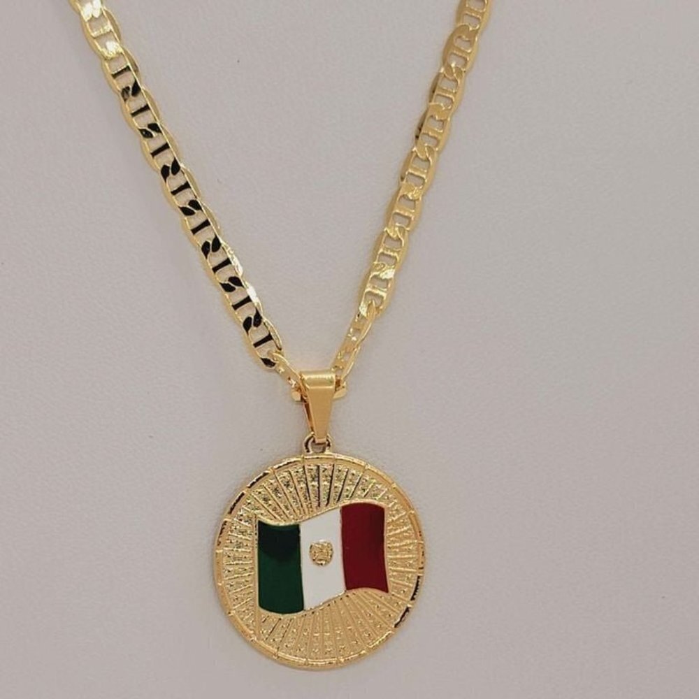 Brand New Brazilian 18k Gold Filled Mexican Flag Necklace